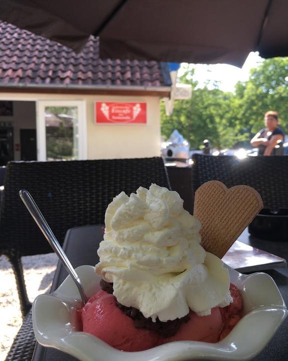 Italienisches Eiscafe bei Samanda